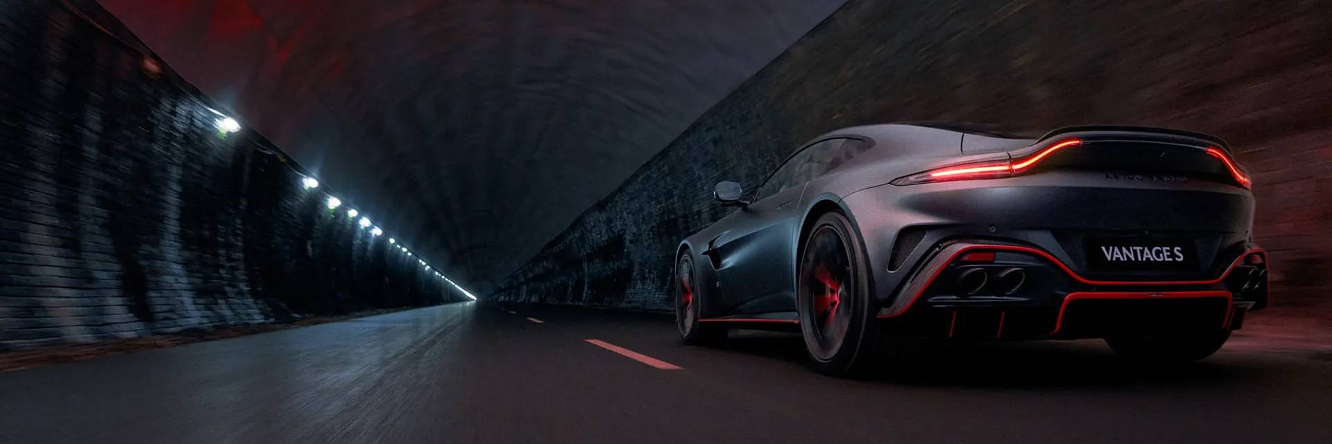 Aston Martin Vantage S